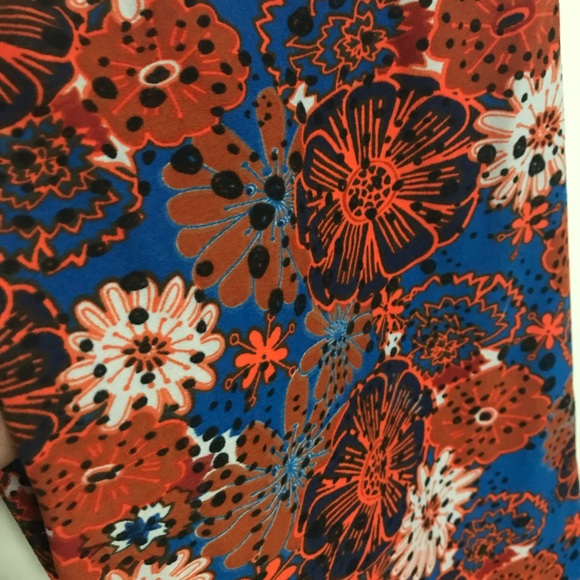 NWOT LuLaRoe TC Leggings! Make an Offer! - Picture 2 of 3
